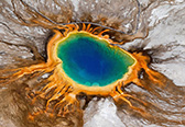 grand_prismatic_spring_yellowstone_aerial_view_1